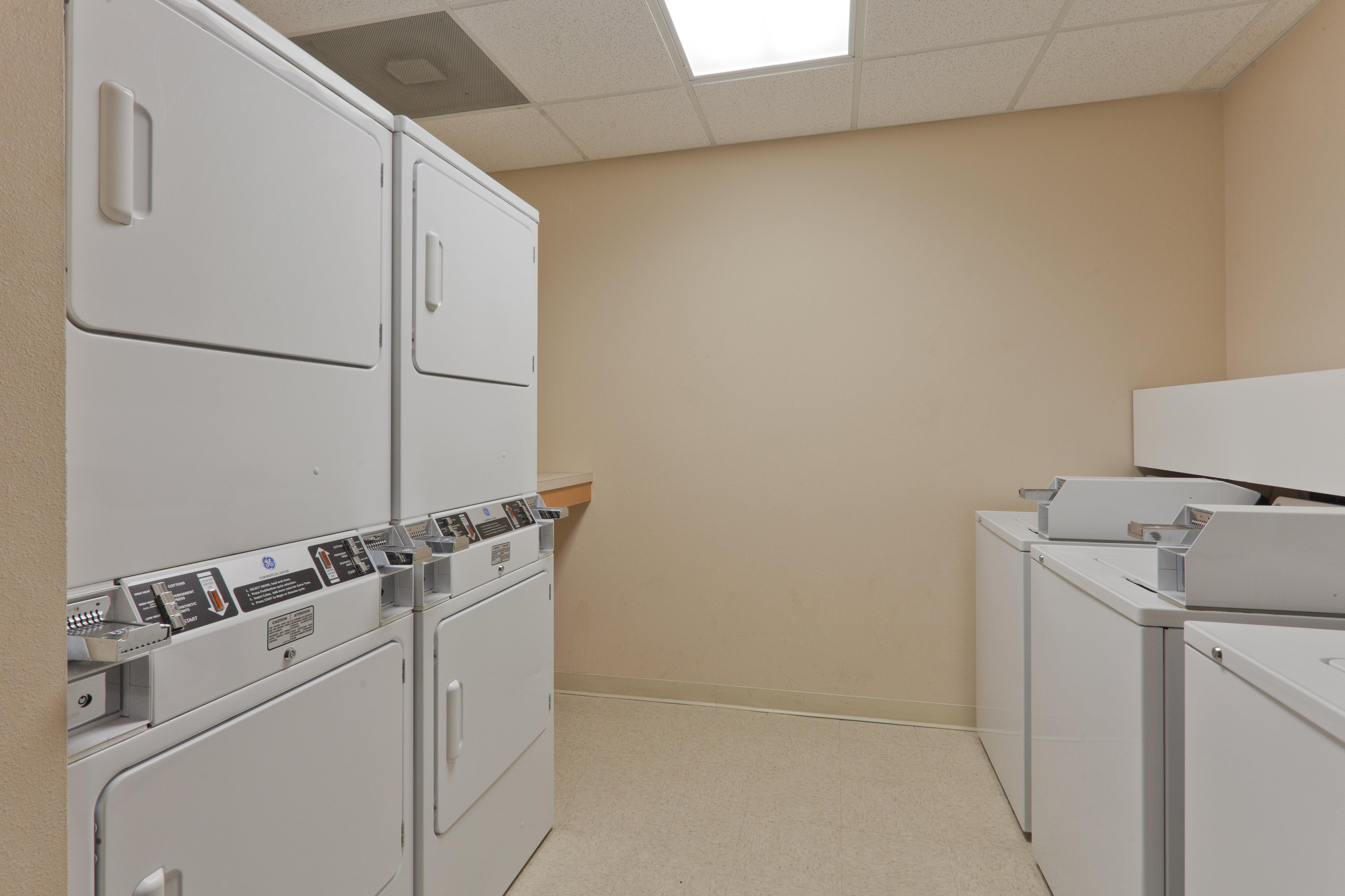 Candlewood Suites Pearl By Ihg Экстерьер фото