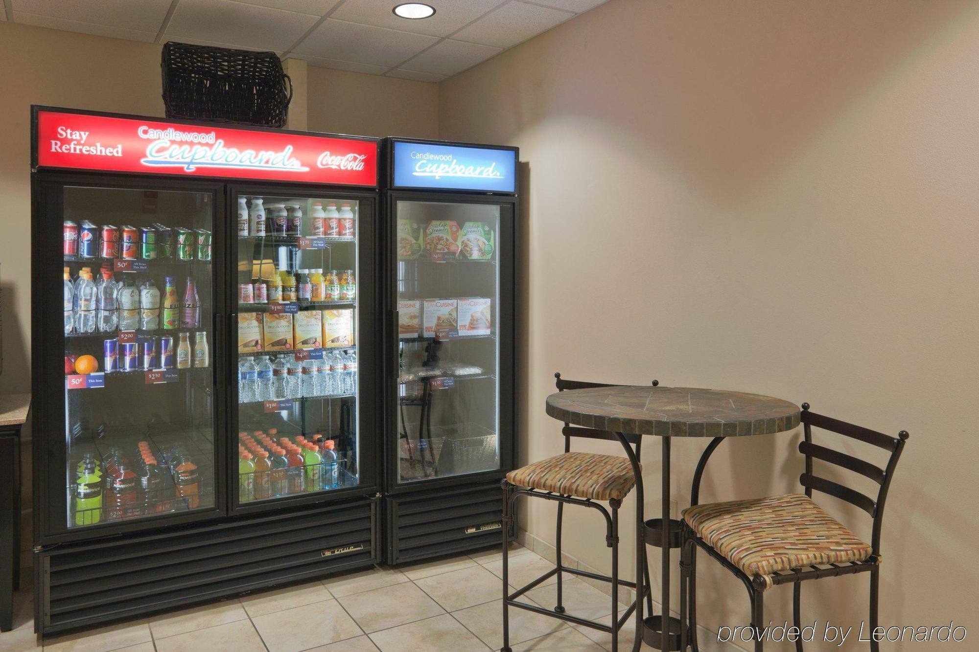 Candlewood Suites Pearl By Ihg Удобства фото