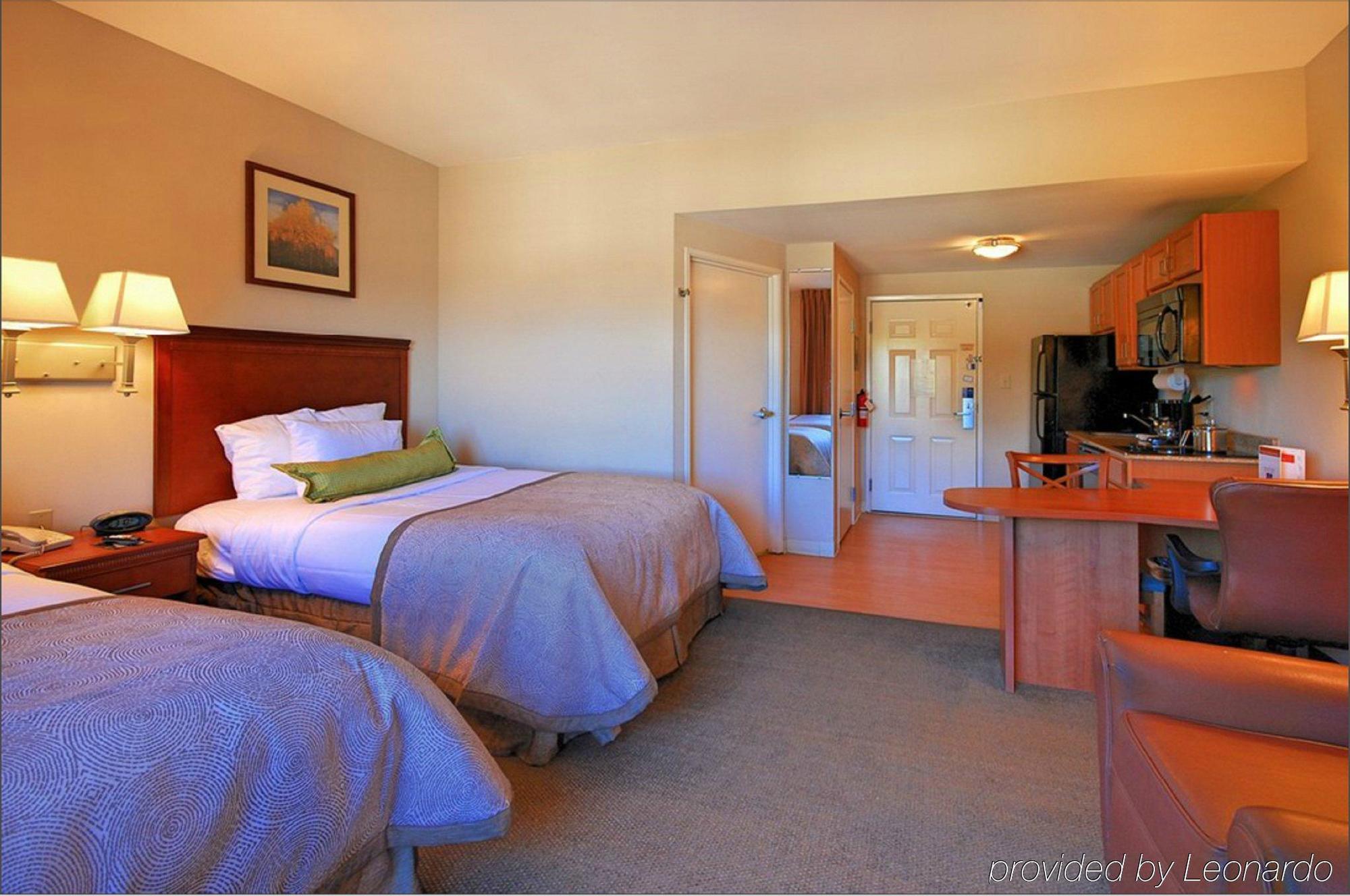 Candlewood Suites Pearl By Ihg Экстерьер фото