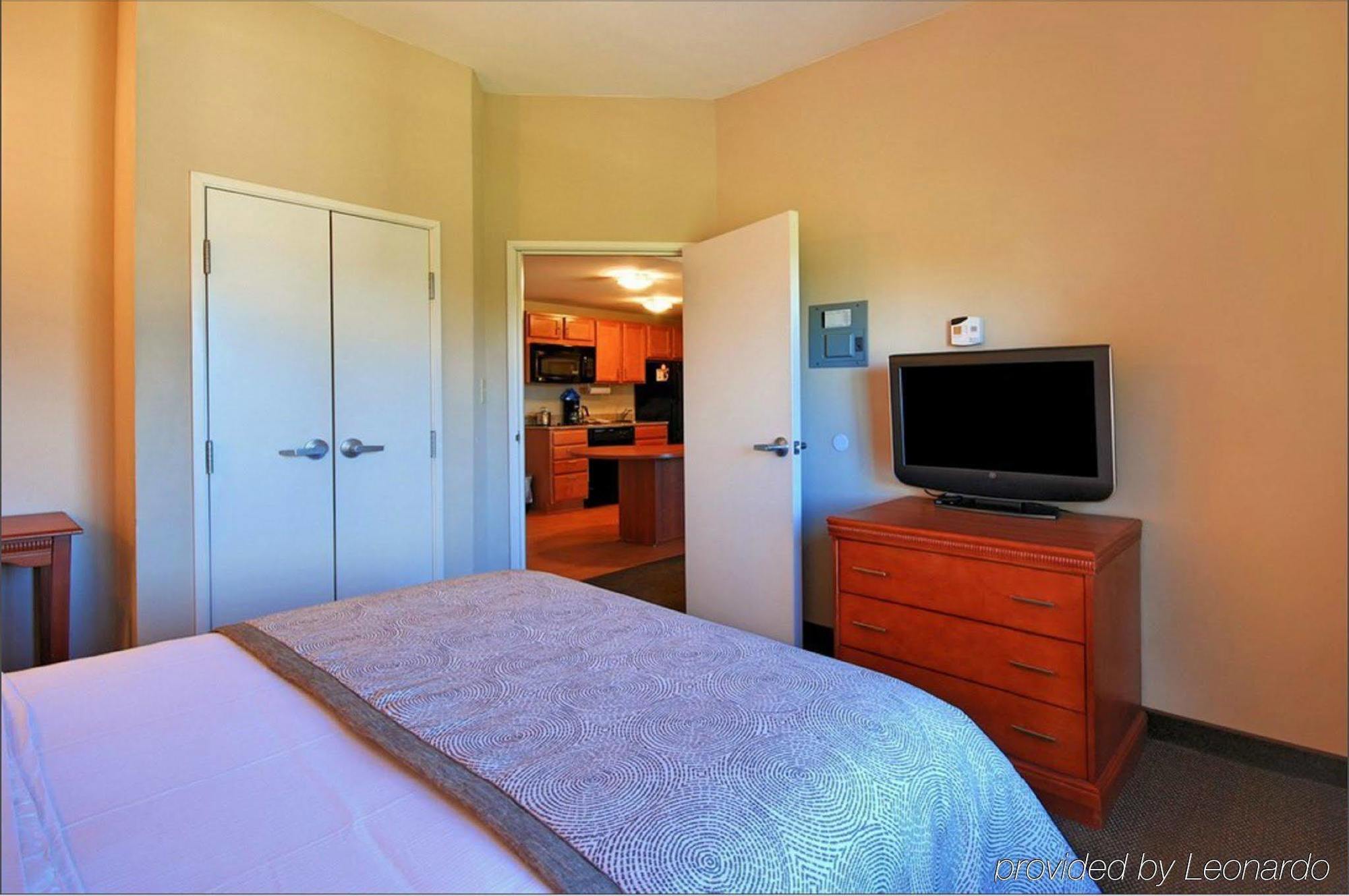 Candlewood Suites Pearl By Ihg Экстерьер фото