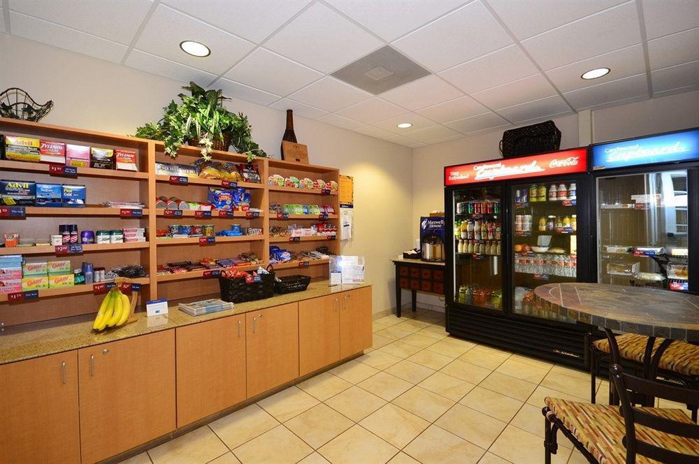 Candlewood Suites Pearl By Ihg Удобства фото